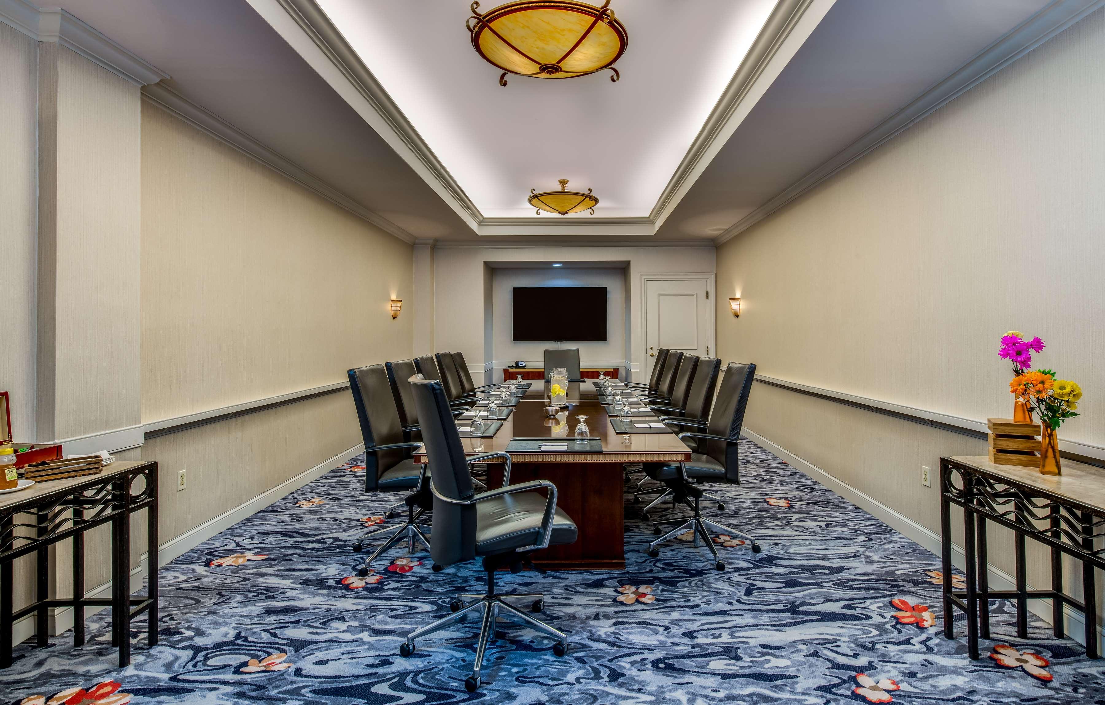 Sonesta Executive Park Charlotte